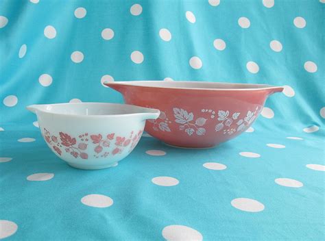 Pyrex Pink Gooseberry Cinderella Nesting Bowl Set Set Of 2 Vintage