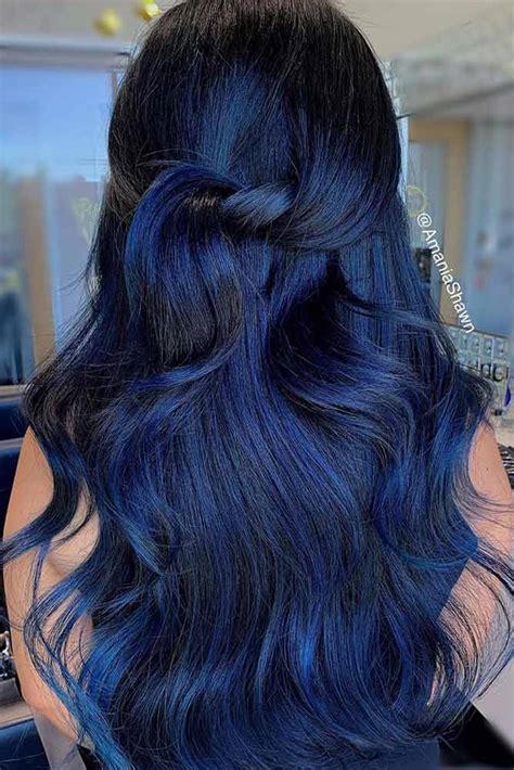 Blue curly hair highlights image