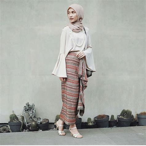 5 Tips Fashion Terbaik Pergi ke Pesta dengan Kain Lilit | Bababeli