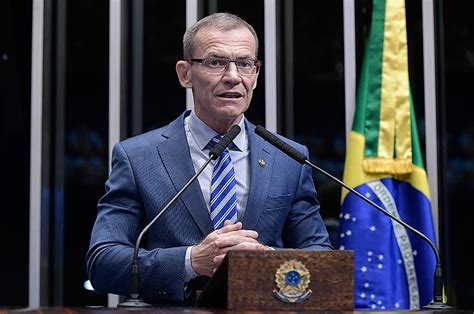 Não tem um brasileiro que não. CPI da Covid: Senador diz que "impeachment e prisão de ...