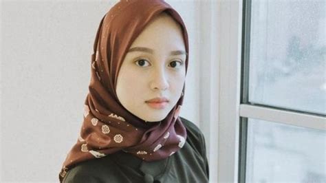 Tips Memakai Hijab Untuk Berbagai Bentuk Wajah
