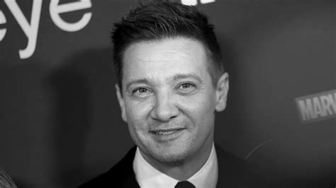 jeremy renner llamada del 911 revela detalles de su accidente uno tv