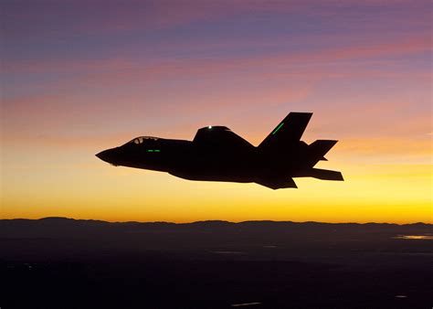 F 35 Fighters At Luke Air Force Base Could Bring Jobs Investment To