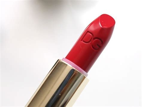 dolce and gabbana matte lipstick dolce fire 605 dolce lover 624 review swatch fotd