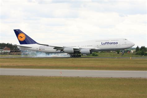 Fileboeing 747 800 Lufthansa 7349394674 Wikimedia Commons