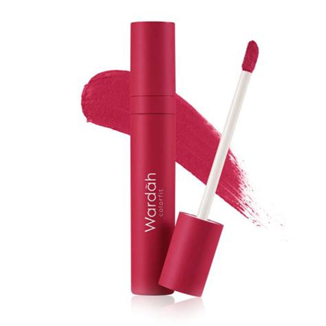 This drugstore gem of a lipstick is loved by celebrity makeup artists for a reason: Wardah Colorfit Velvet Matte Lip Mousse 07 Red Pioneer 4gr ...