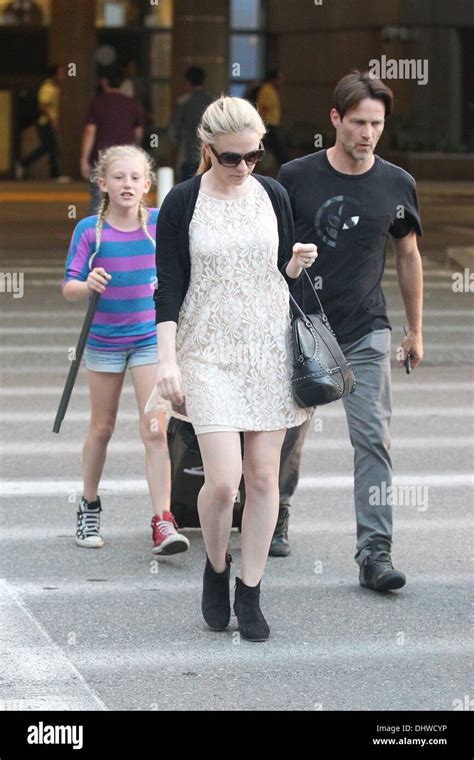 Stephen Moyer And His Daughter Lilac Pick Up A Pregnant Anna Paquin At