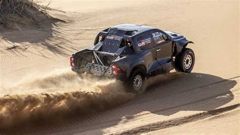 Το νέο Toyota Hilux του Dakar Rally 2022 Vid Toyota Hilux