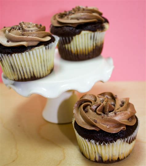 It S The Little Things In Life Chocolate Cheesecake Marbled Cupcakes