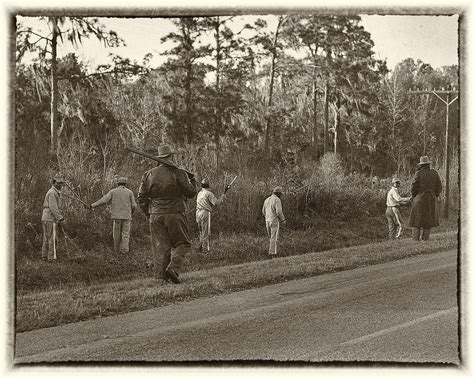 Working On The Chain Gang Sheriffs With Prisoners On A Ch Flickr