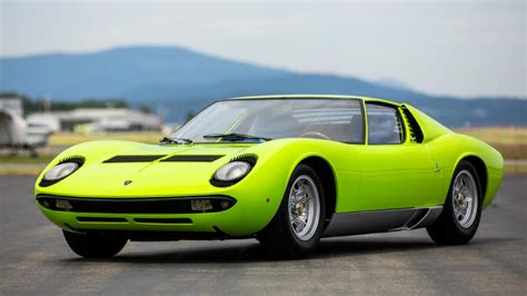 A Lime Green 1968 Lamborghini Miura P400 Is Headed To Auction Robb Report