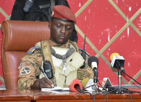 Le Capitaine Ibrahim Traoré Officiellement Désigné Président Du Burkina