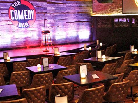 14 Best Comedy Clubs In Chicago For A Good Laugh