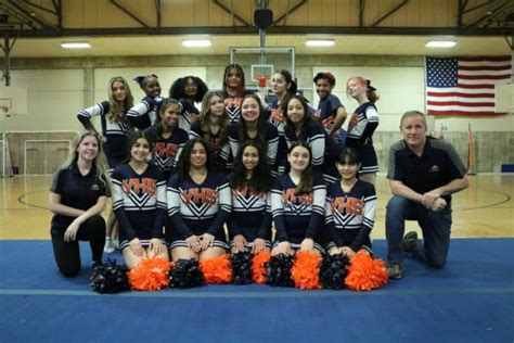 Yonkers High School Varsity Cheerleaders Return For Great Season
