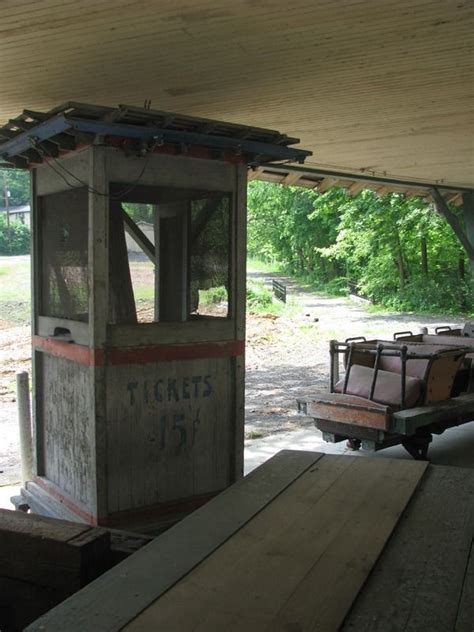 Ticket Booth At Rocky Springs Park Rocky Springs Abandoned Theme