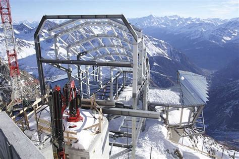 Perché salire sulla funivia del monte bianco? In cima al Monte Bianco: la nuova funivia
