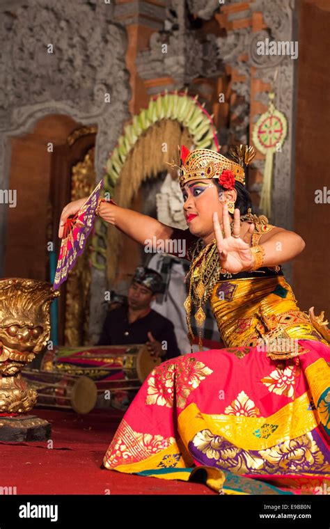 Kebyar Trompong Dance Ubud Palace Bali Stock Photo Alamy