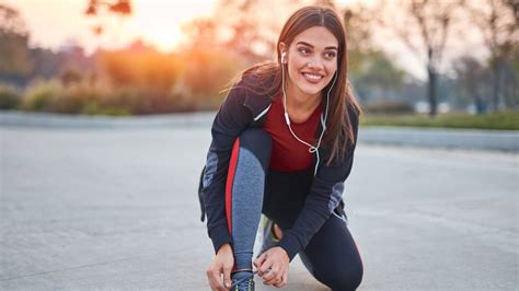 How to achieve fitness goals in New Year 2023 | HealthShots