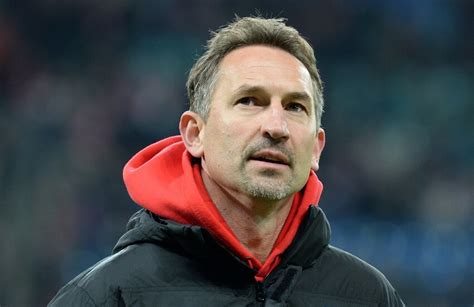 Mainz skorları gerçek zamanlıdır ve anında güncellenmektedir. Kurioses Trainer-Karussell: Achim Beierlorzer übernimmt ...