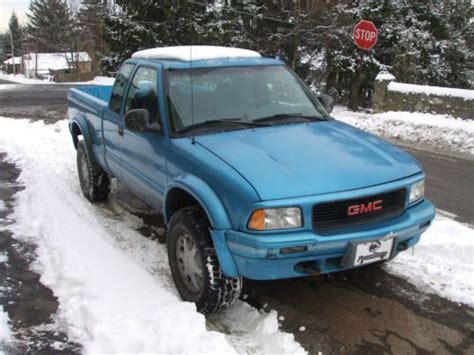 Our 1995 chevy s10 pickup inventory changes by the hour and includes front/rear bumpers, doors, hoods, headlights, taillights, mirrors, wheels, engines and more. Find used 1995 CHEVY S10 ZR2 GMC Sonoma Highrider 54K orig ...