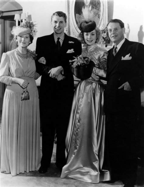 Photos Of Ronald Reagan And His First Wife Jane Wyman On Their Wedding Day In 1940 ~ Vintage