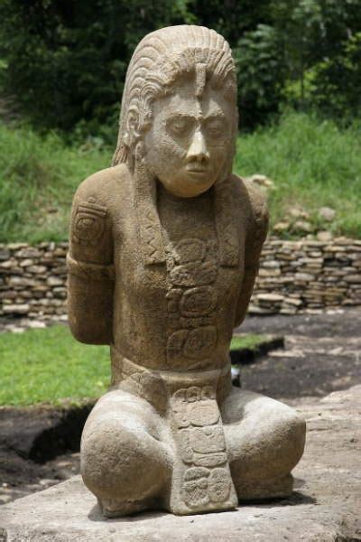Escultura Maya