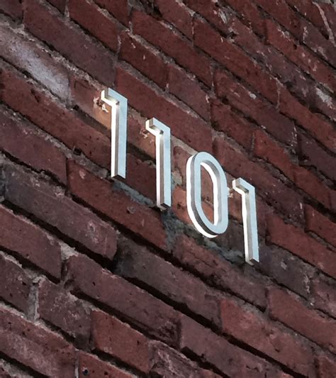 Luxello Modern 8 Backlit Led House Numbers