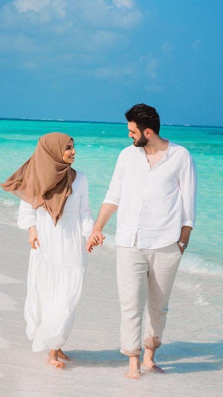 Muslim Couple Love Couple Hijab Husband Wife Wallpaper Download