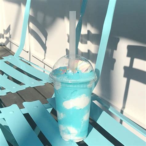 𝘴𝘵𝘳𝘢𝘸𝘣𝘦𝘳𝘳𝘺𝘹𝘺𝘰𝘨𝘶𝘳𝘵 Blue Drinks Aesthetic Food Baby Blue Aesthetic