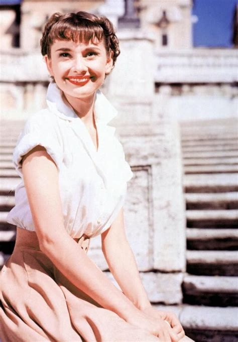 Audrey Hepburn On The Set Of Roman Holiday 1953 Audrey Hepburn Estrellas De Cine Dias De Cine