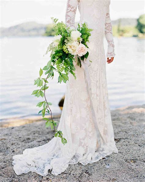 Each of these weddings is either inspired or featured in matha stewart weddings. 20 Stunning Wedding Bouquets with Ferns | Martha Stewart ...