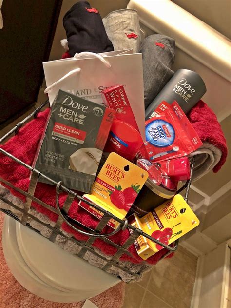 If you are in search of interesting and also remarkable gifts for your boyfriend, then you have actually involved the right place. 34 Valentine's Day Gift Basket Ideas for Boyfriend | Diy valentine's gift baskets, Gift baskets ...