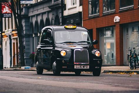 A Black Cab Book A Black Cab In London And Save With Fixed Fares