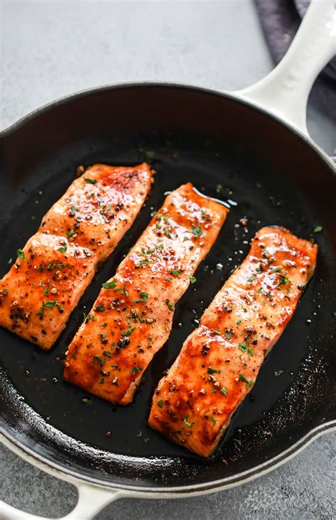 Baking salmon in the oven gives you so many more options for sauce. How to Cook Salmon in the Oven - Primavera Kitchen