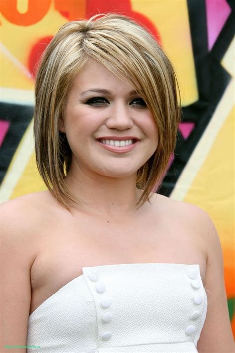Beautiful Short Hairstyles For Fat Faces And Double Chins To Copy