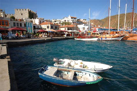 209 1st avenue south seattle, wa 98104 email: Blick über das Schwimmbad von Papa Beach Hotel in Marmaris ...