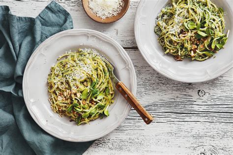 Linguini With Pesto And Roasted Vegetables Dans Papers