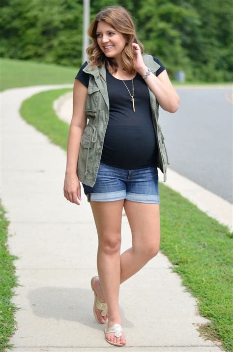 cute maternity summer outfits by lauren m