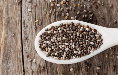 Chia seeds have recently become an increasingly popular product in different parts of the world, and all because of their beneficial nutritional value. If you eat 2 tablespoons per day, those unwanted kilos ...
