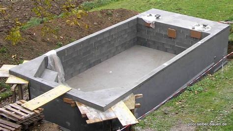 Guten morgen, wir bieten dienstleistungen;abbruch,elektrische. Pool Selber Bauen Mit Schalsteinen