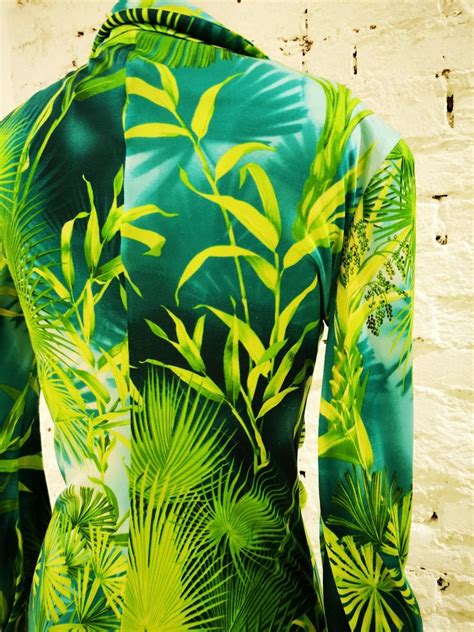 In february 2000, the most popular search query google had seen at the time was of the versace jungle print dress worn by jennifer lopez to the grammy awards. 2000 Gianni Versace J. Lo Silk Jungle Dress For Sale at ...
