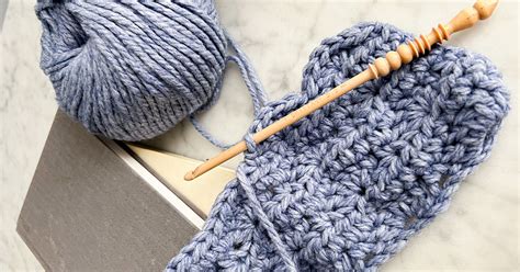 crocheting with fluffy yarnalia