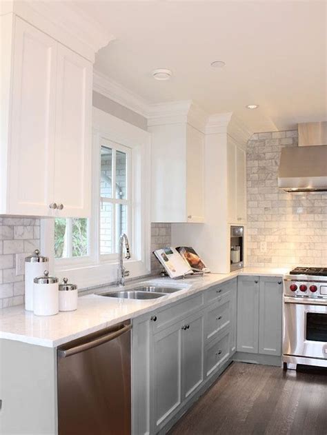 Because hardware styles and shapes vary, these suggestions should only be used as an educational guide to. 16 best Cabinet hardware placement images on Pinterest | Kitchen ideas, Dream kitchens and White ...