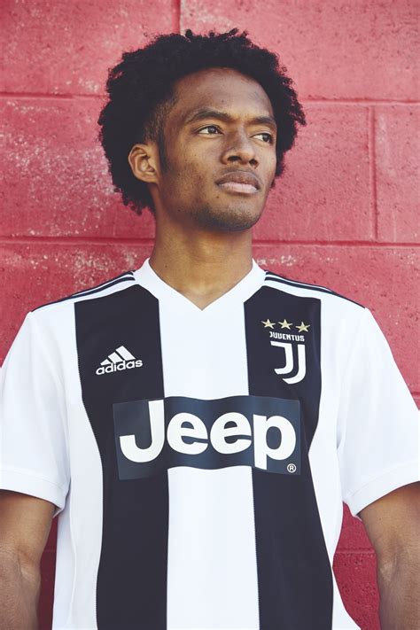 Juventus 18-19 Home Kit Released - Footy Headlines