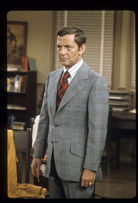 Life and Death of Beloved 'The Odd Couple' Actor Tony Randall