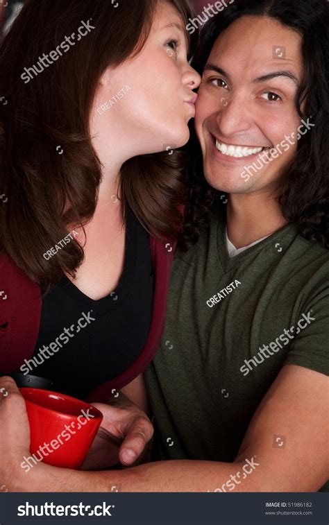 White Native American Interracial Kissing Couple Foto Stok 51986182