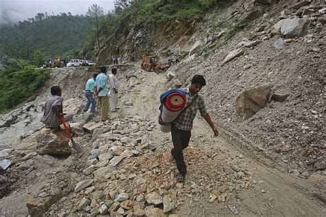 Rescue teams on alert as 5.8 magnitude earthquake jolts north India