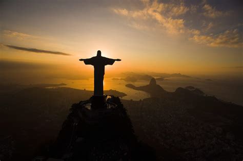Rio De Janeiros Christ Statue To Light Up In Hungarian