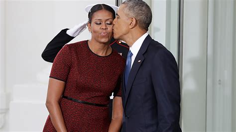 Barack And Michelle Obamas Relationship Timeline Photos Of The Couple
