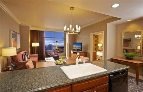Enjoy this las vegas luxury suite equipped with two generous italian marble baths with relaxing spa tubs. Hotel Hilton Grand Vacations on The Las Vegas Strip, Las ...